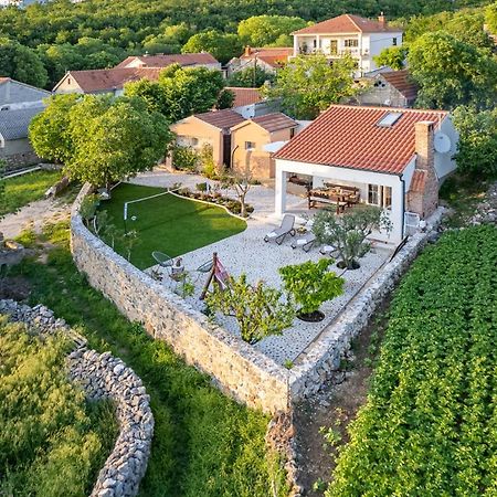 Holiday Home - Villa Thorak Anić المظهر الخارجي الصورة