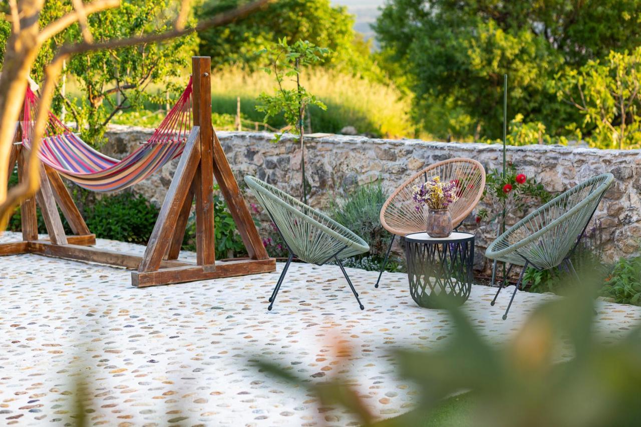 Holiday Home - Villa Thorak Anić المظهر الخارجي الصورة