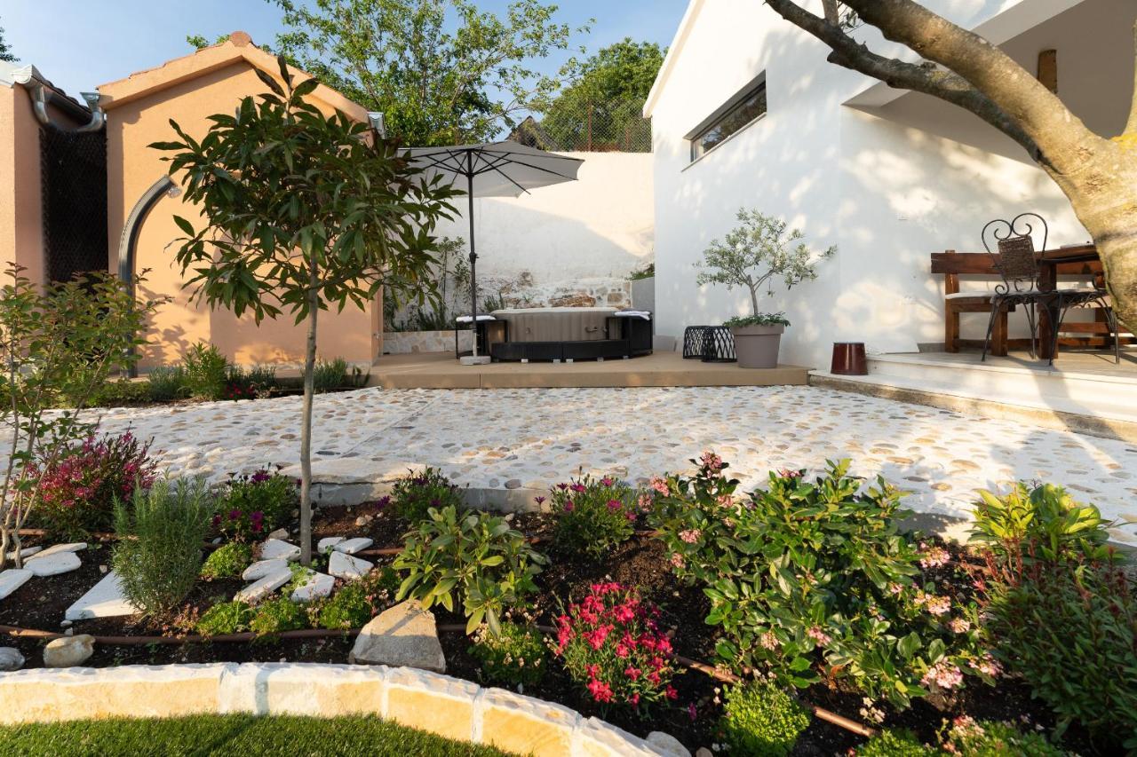 Holiday Home - Villa Thorak Anić المظهر الخارجي الصورة