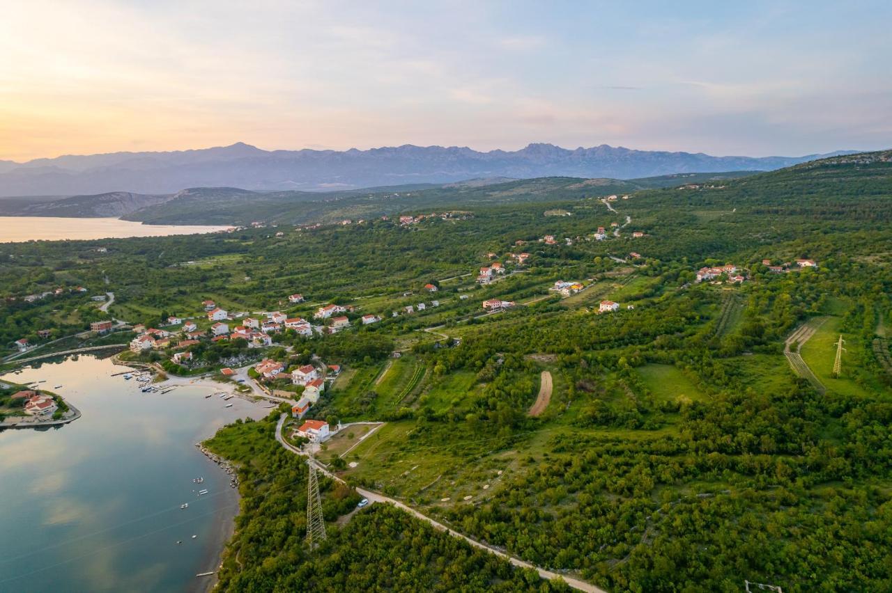 Holiday Home - Villa Thorak Anić المظهر الخارجي الصورة